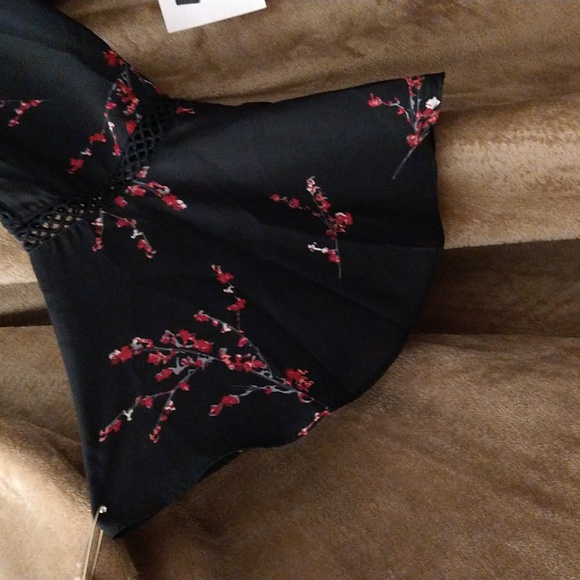 Women's dress, size XL - Picture 4 of 6